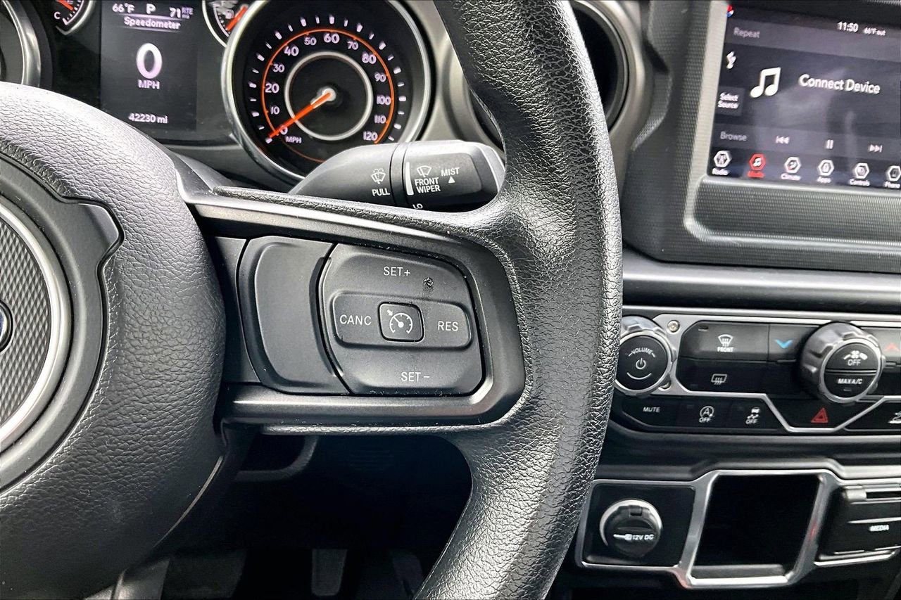 Certified 2022 Jeep Gladiator Sport AWD/4WD image 29