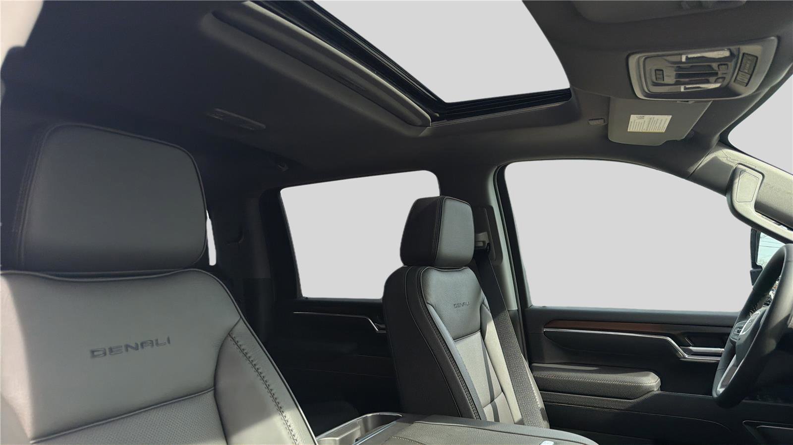 New 2026 GMC Sierra 2500 Denali w/ Denali Reserve Package image 23