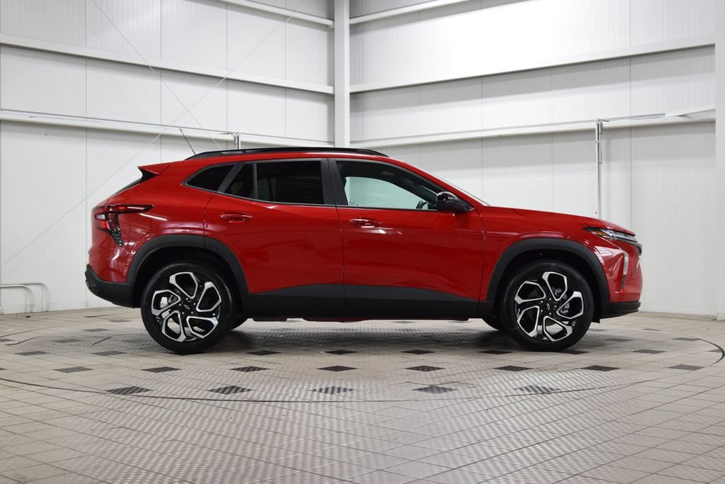 New 2026 Chevrolet Trax RS w/ Driver Confidence Package FWD image 9