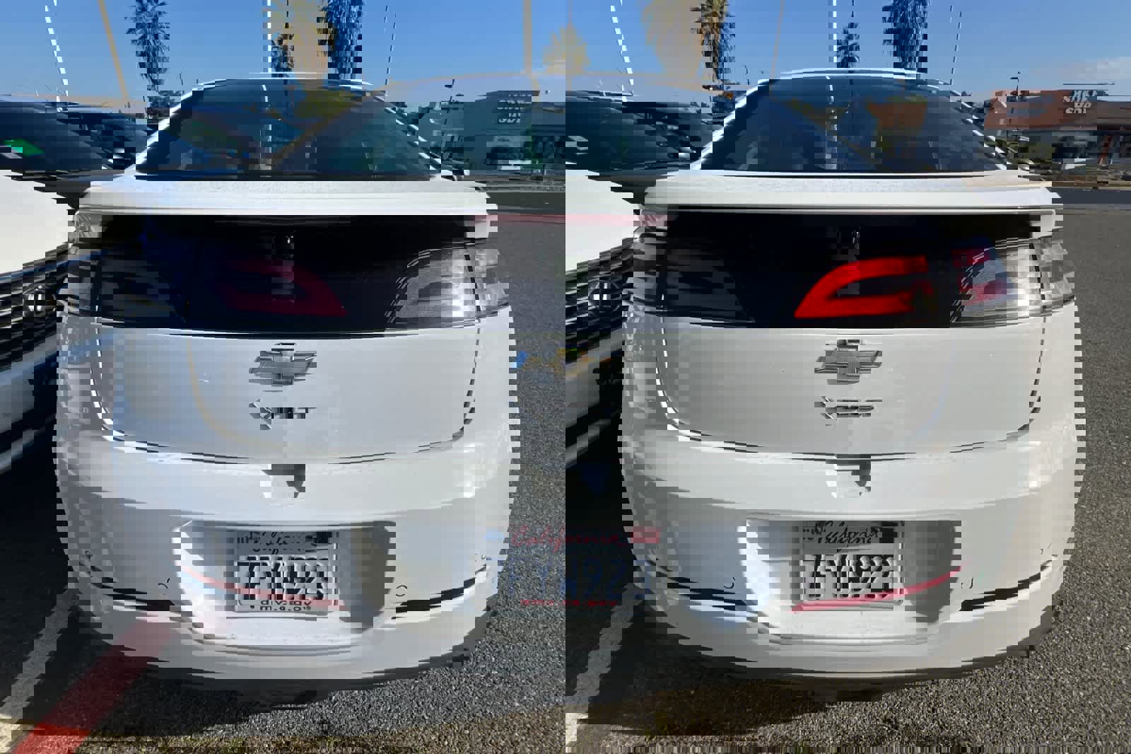 Used 2014 Chevrolet Volt Premium w/ Premium Trim Package FWD image 5