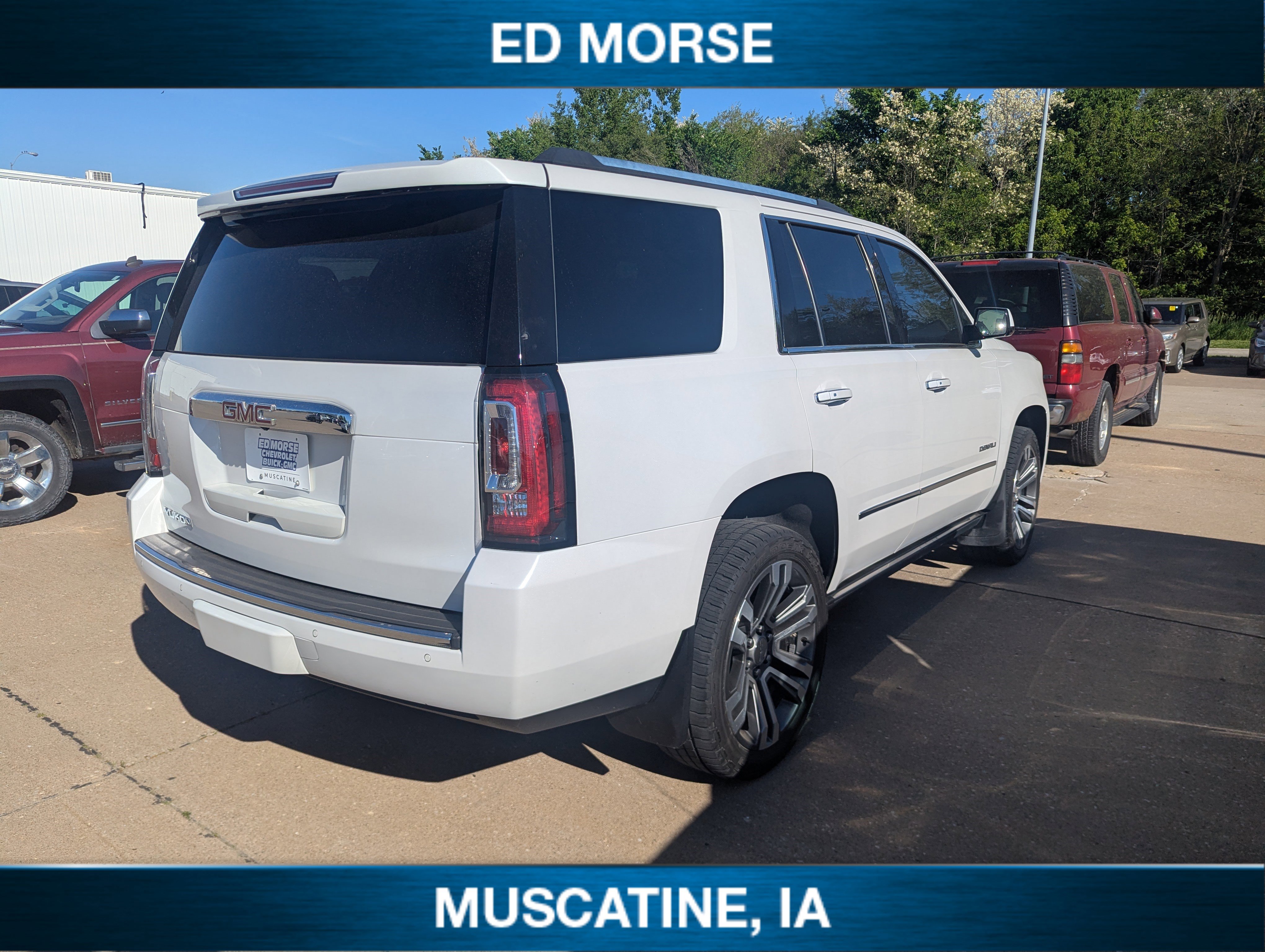 Used 2019 GMC Yukon Denali w/ Denali Ultimate Package AWD/4WD image 3