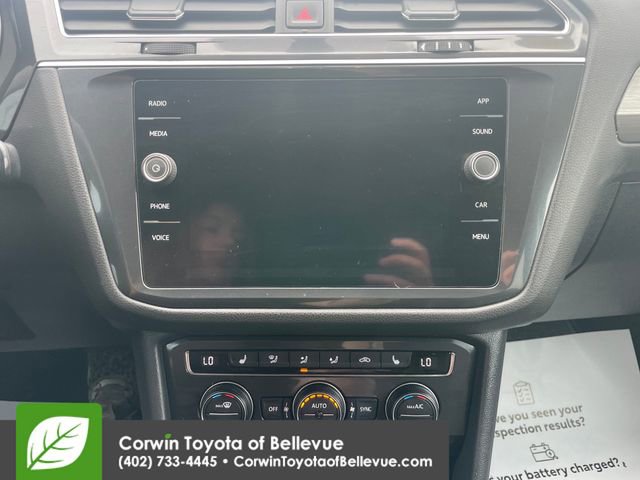 Used 2018 Volkswagen Tiguan SE FWD image 12