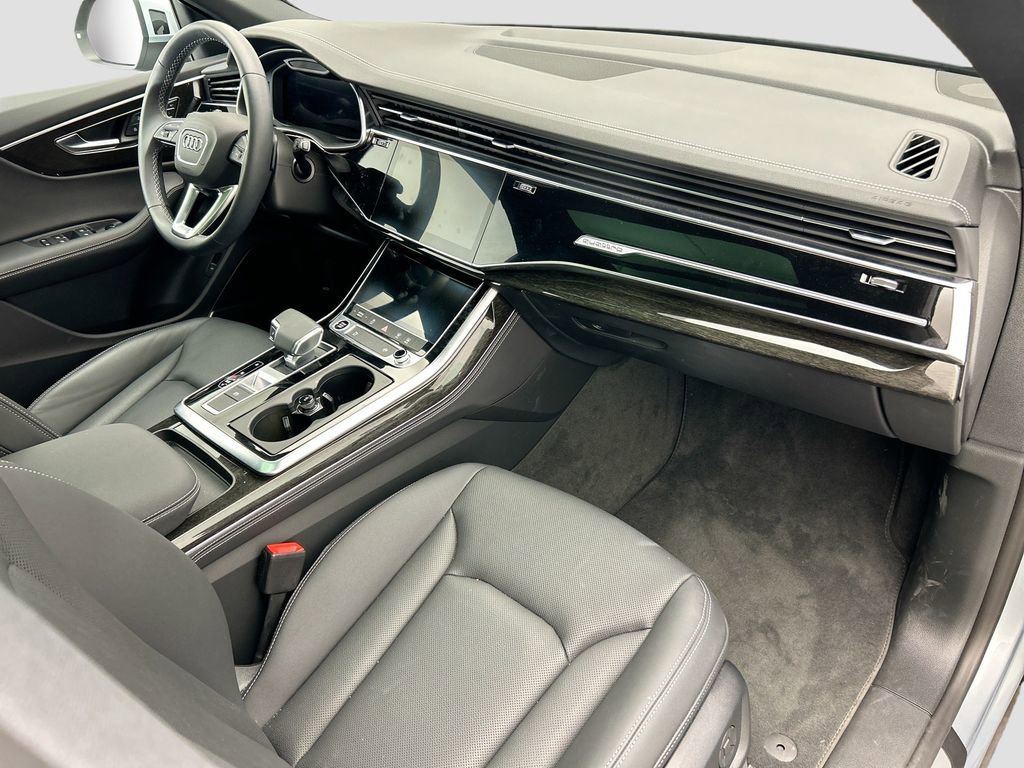Certified 2025 Audi Q8 Premium Plus w/ Premium Plus Package image 16