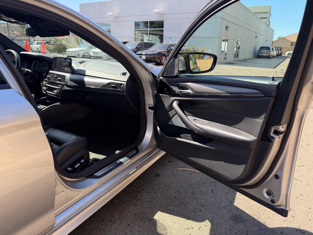 Used 2018 BMW M5 AWD/4WD image 18