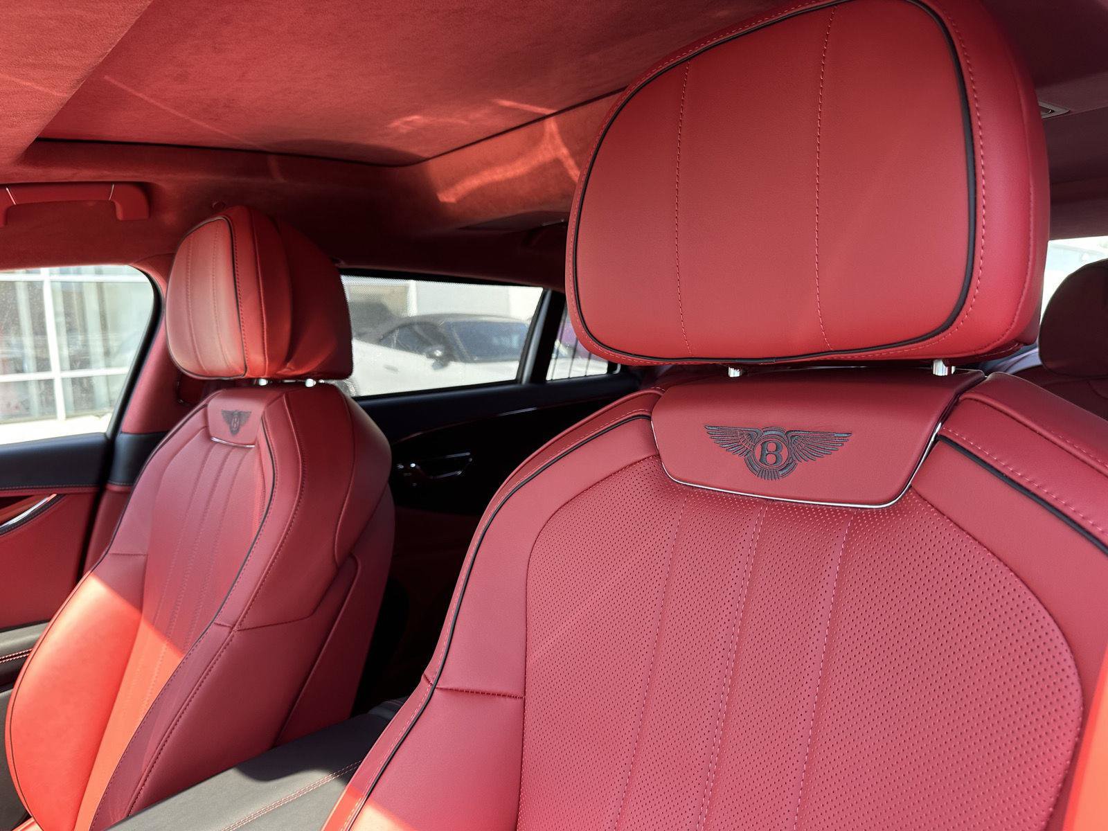 New 2026 Bentley Flying Spur V8 AWD/4WD image 12
