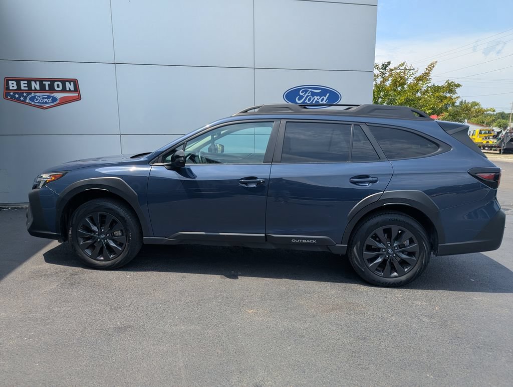 Used 2025 Subaru Outback Onyx Edition AWD/4WD image 2