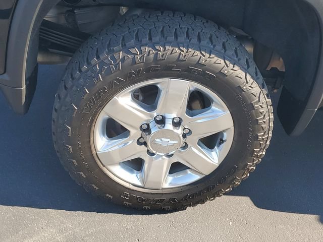 Certified 2020 Chevrolet Silverado 2500 LTZ w/ LTZ Plus Package AWD/4WD image 5