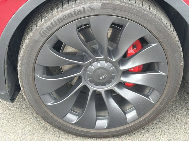Used 2023 Tesla Model Y Performance AWD/4WD image 9