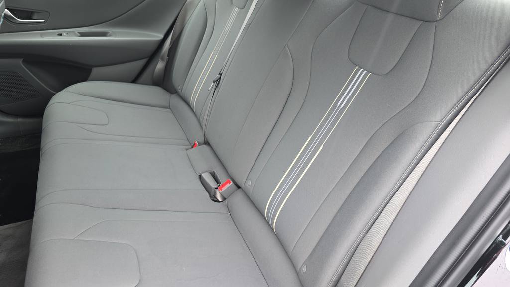 Certified 2023 Hyundai Elantra SEL FWD image 27