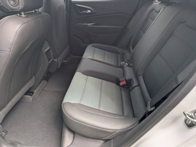 New 2026 Chevrolet Trax LT w/ Sunroof Package FWD image 24
