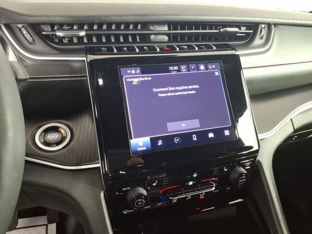 Used 2024 Jeep Grand Cherokee Altitude image 16