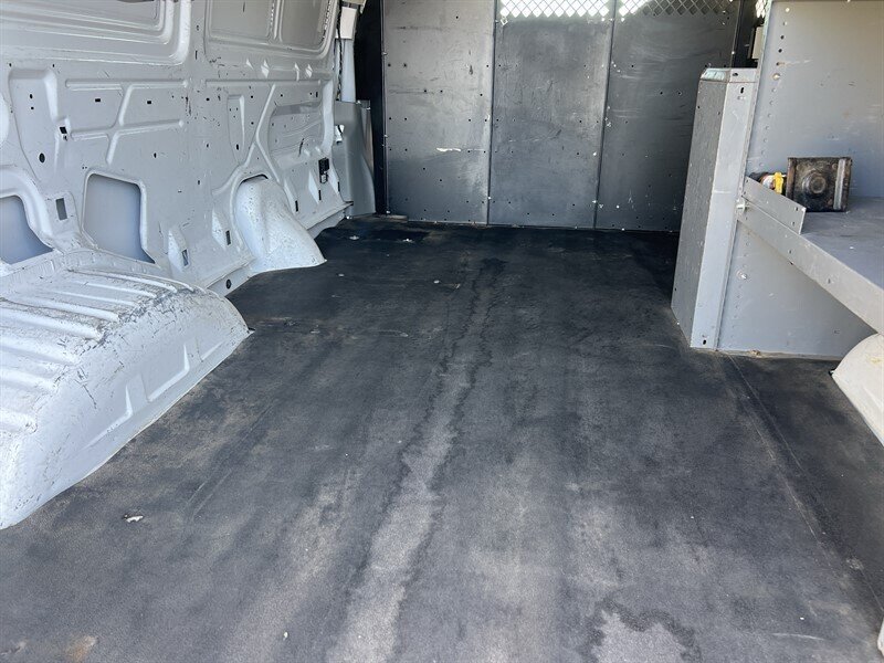 Used 2013 Ford E-150 and Econoline 150 RWD image 10