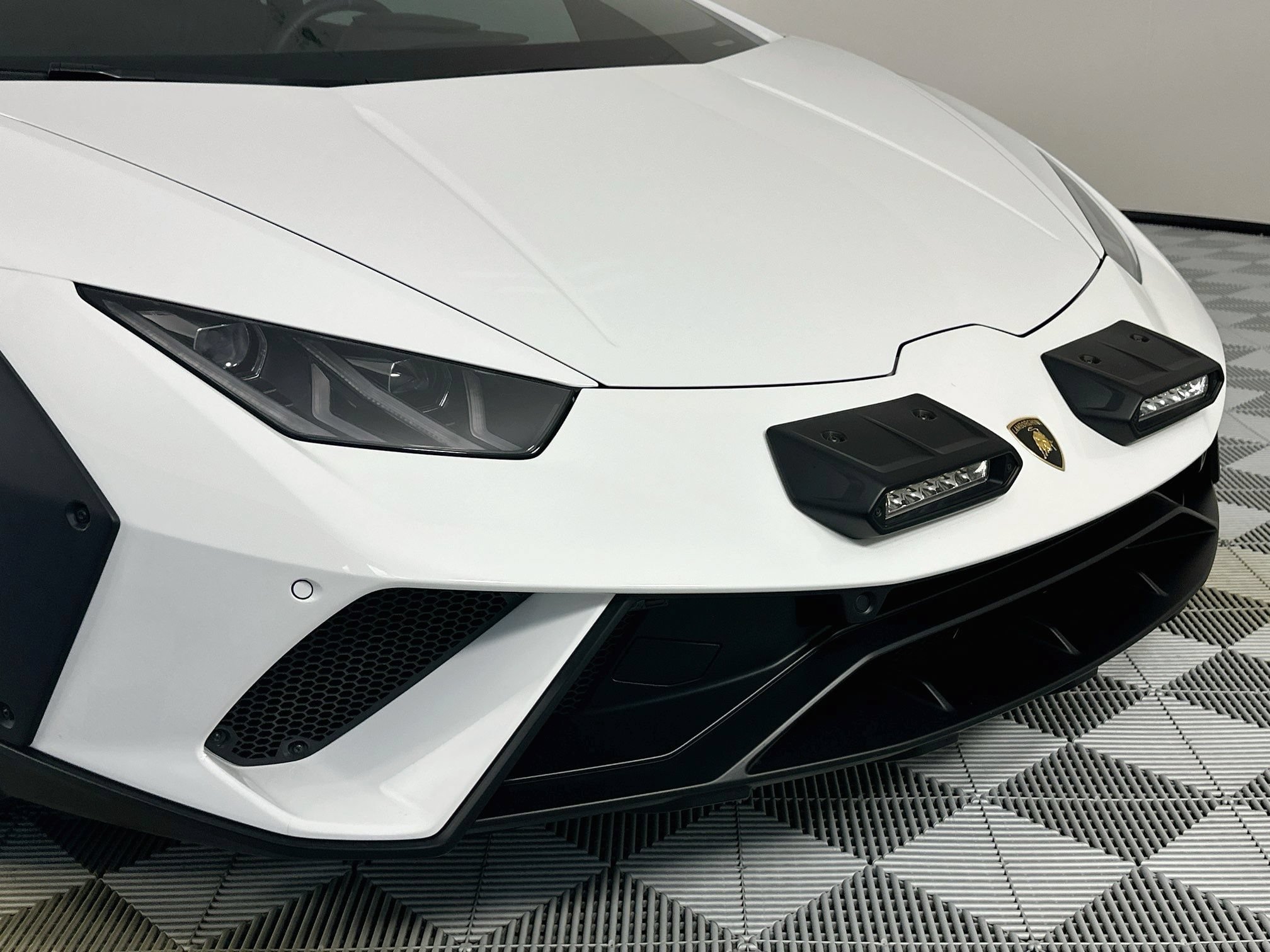 Used 2023 Lamborghini Huracan Sterrato AWD/4WD image 28