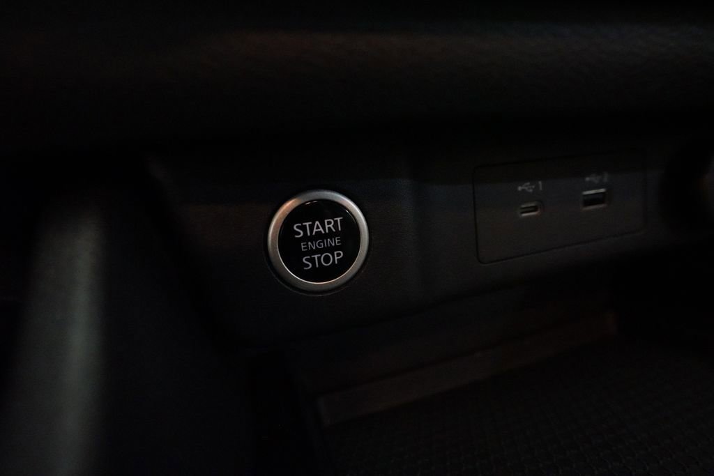 Certified 2023 Nissan Rogue SV AWD/4WD image 30