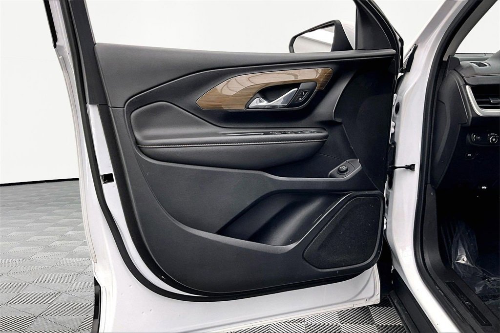 Used 2020 GMC Terrain SLE w/ Driver Convenience Package image 23