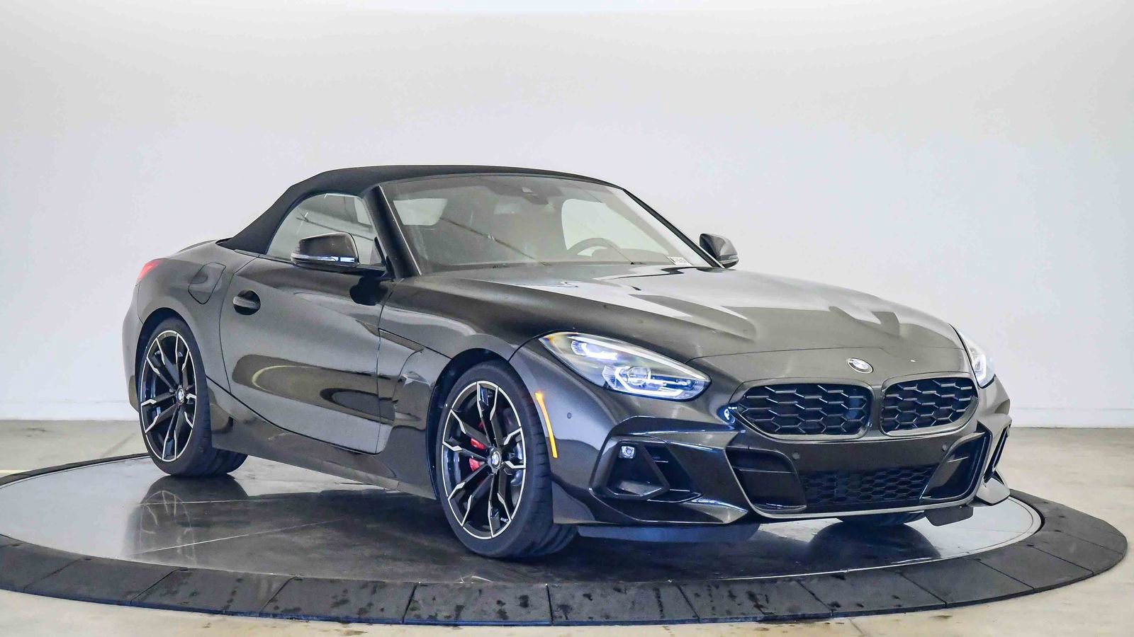 New 2026 BMW Z4 M40i w/ Premium Package image 6