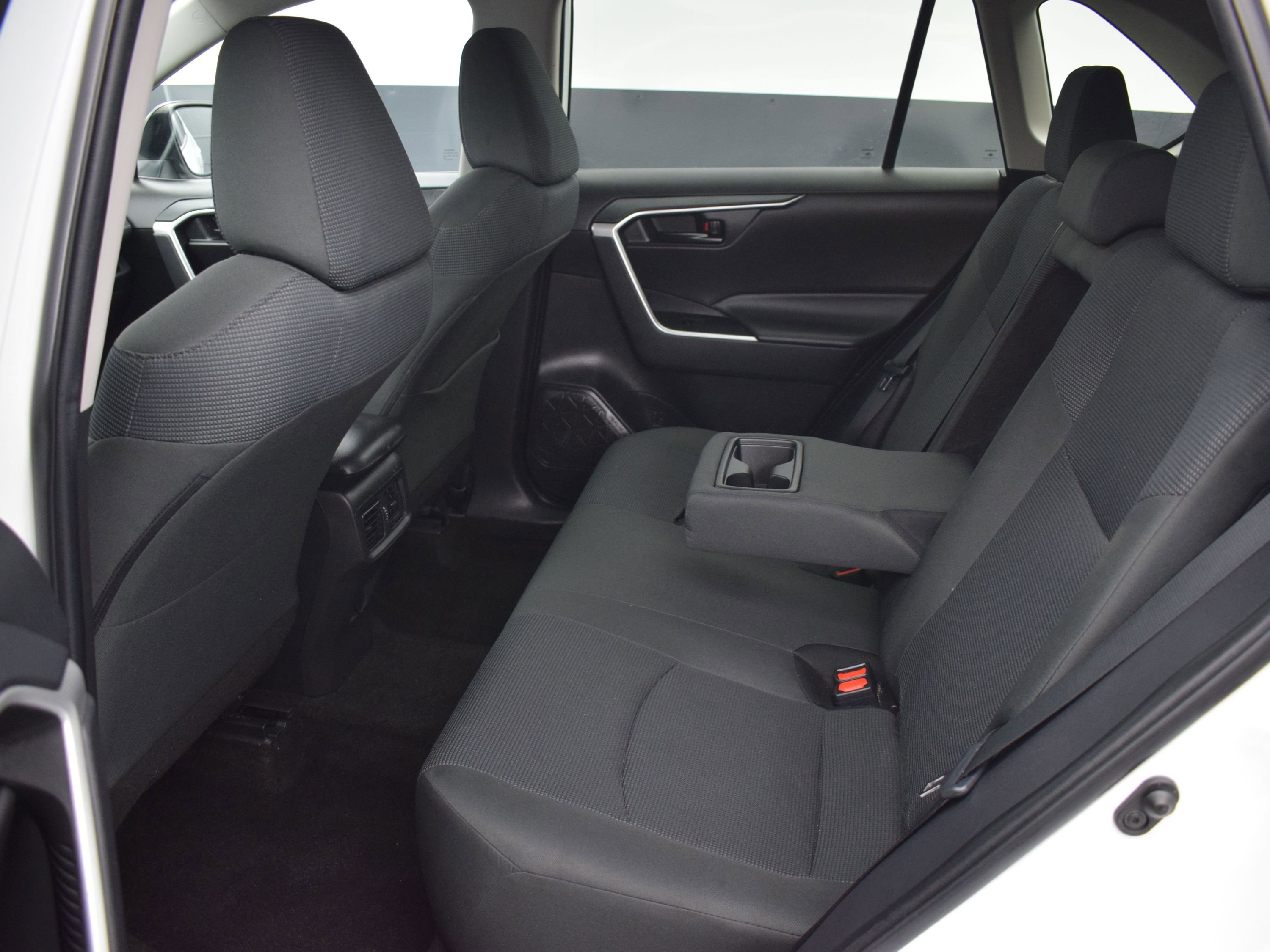 Used 2023 Toyota RAV4 LE image 12