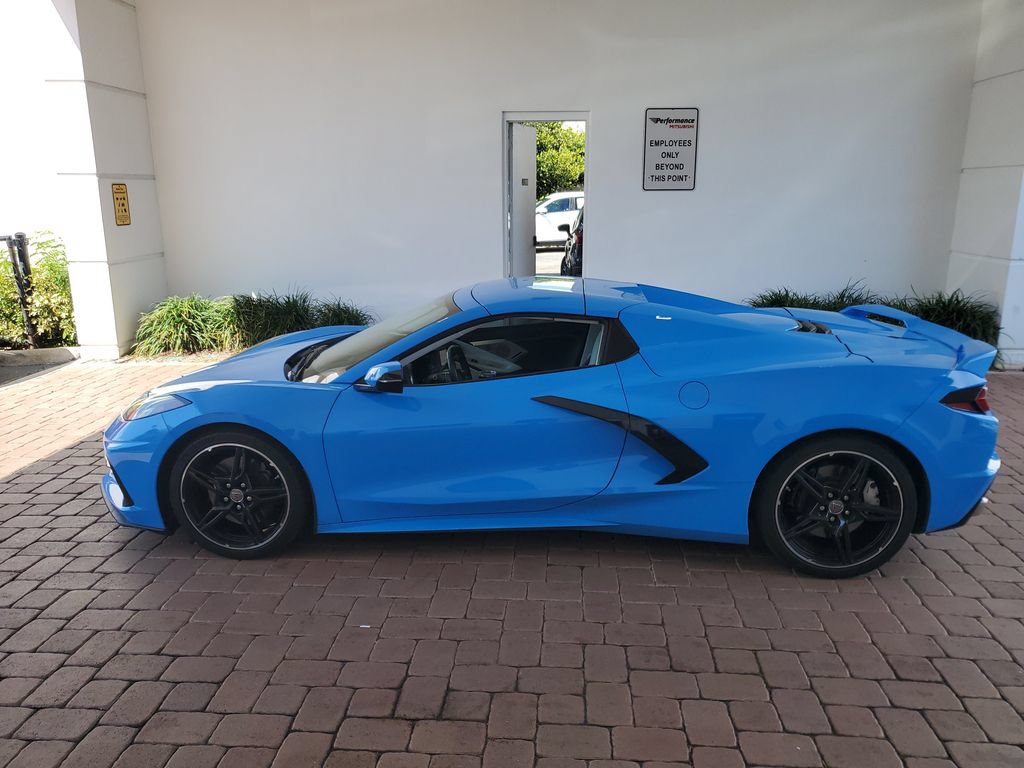 Used 2022 Chevrolet Corvette Stingray Premium Conv w/ Z51 Performance Package RWD image 8