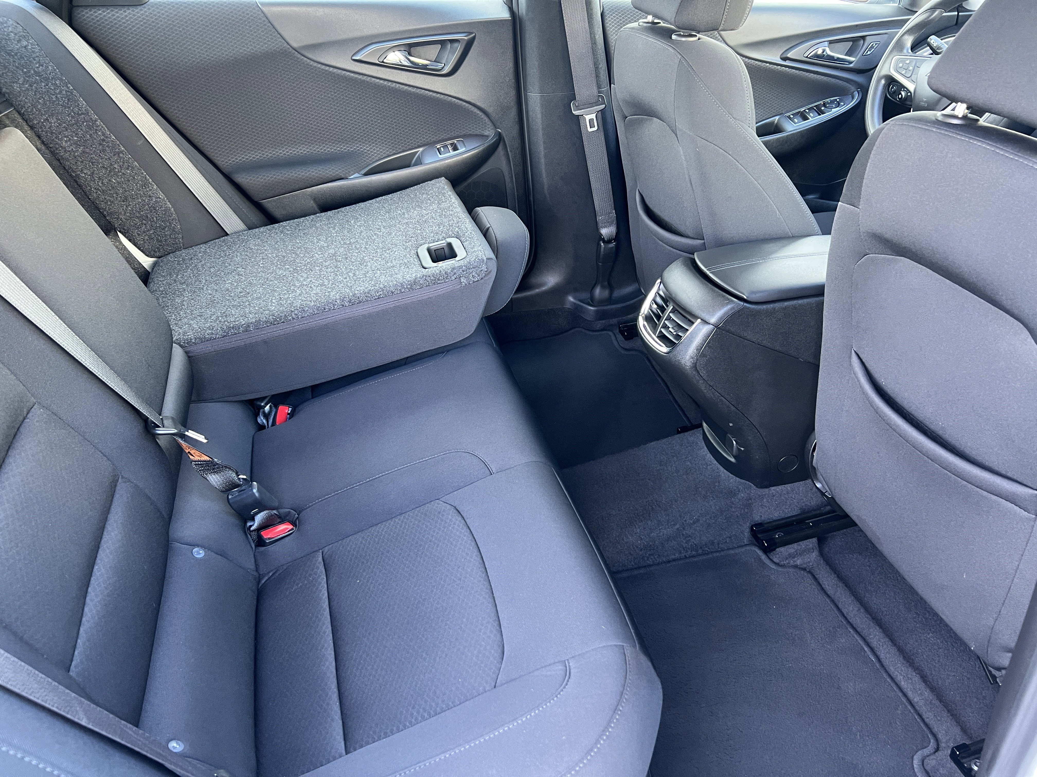 Used 2021 Chevrolet Malibu LT image 21