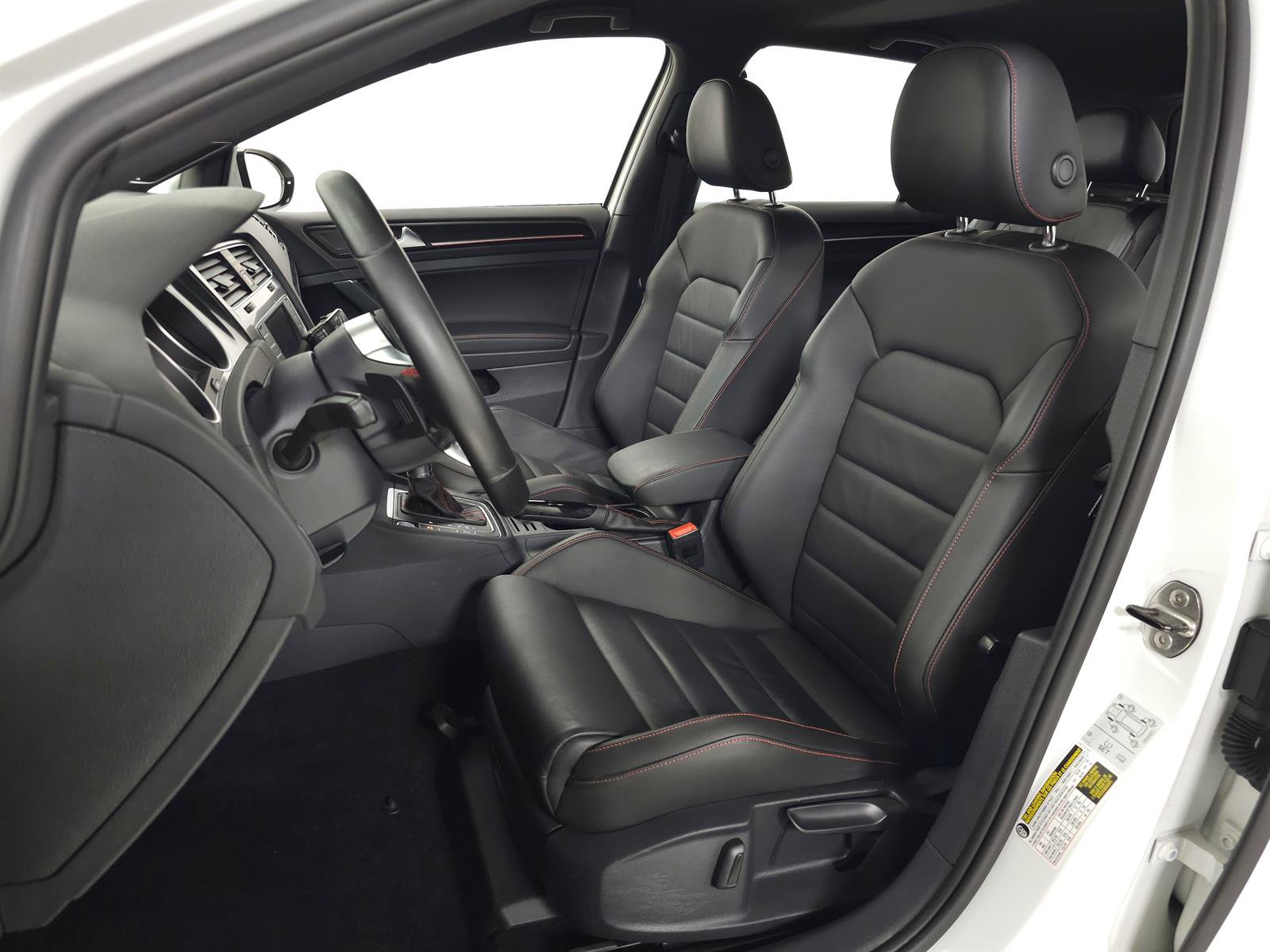 Used 2016 Volkswagen GTI SE FWD image 13