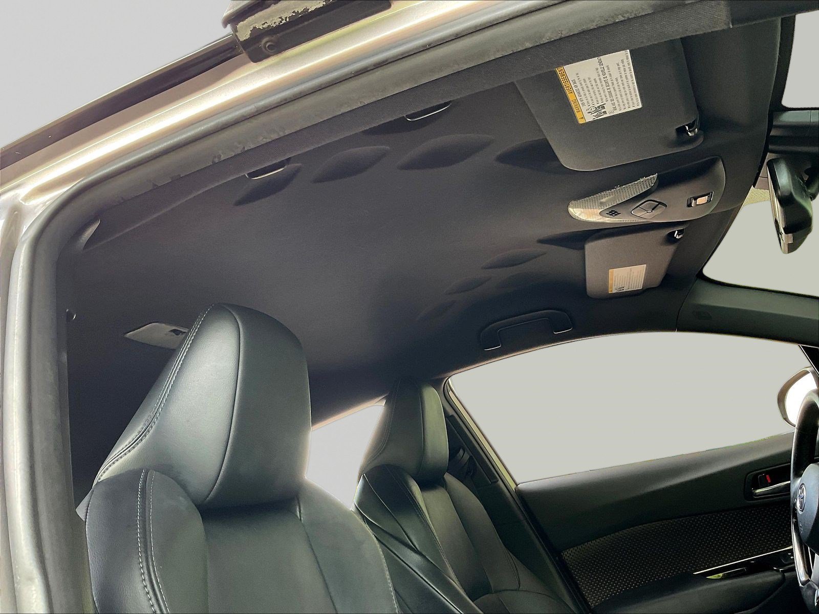Used 2019 Toyota C-HR Limited FWD image 26