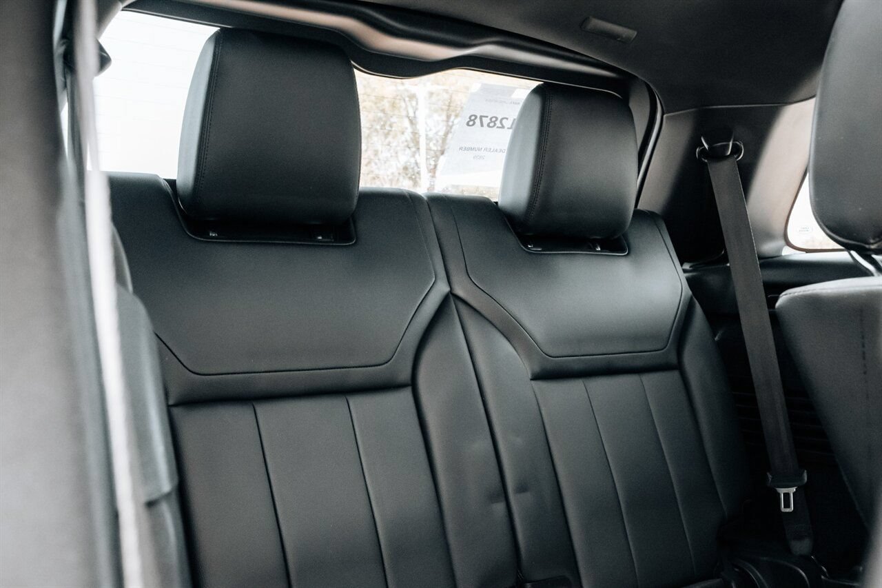 Used 2019 Land Rover Discovery HSE AWD/4WD image 49