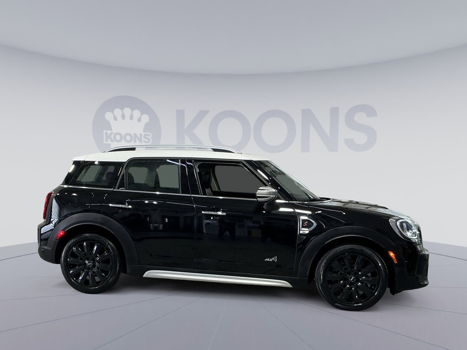 Used 2022 MINI Cooper Countryman S w/ Premium Package image 17