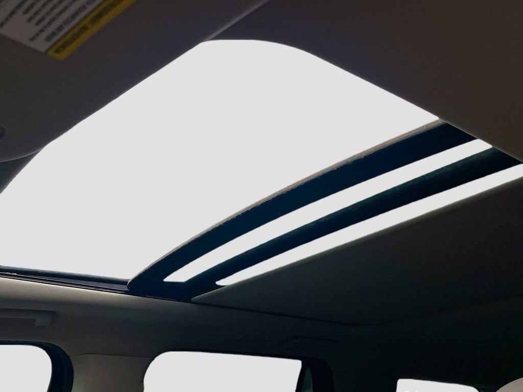 Used 2024 Ford Expedition Limited image 23