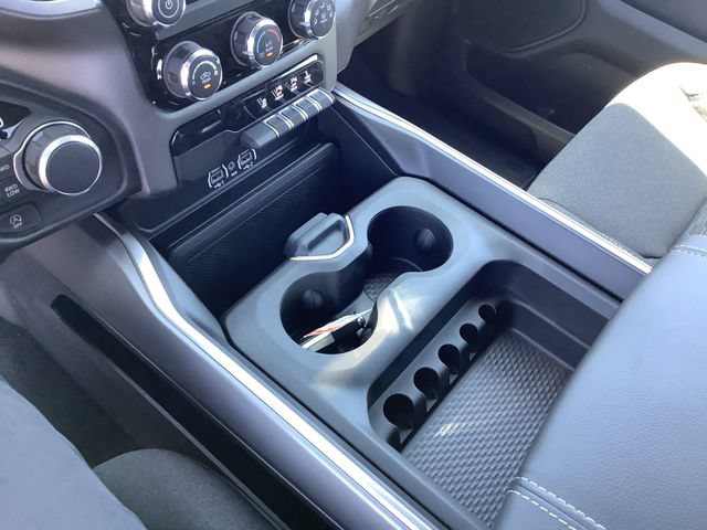 New 2026 RAM 1500 Express AWD/4WD image 18