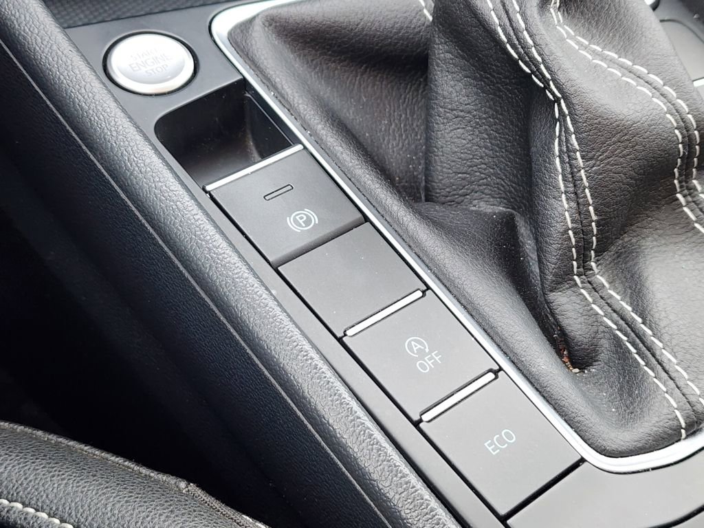 Used 2024 Volkswagen Jetta SE image 23