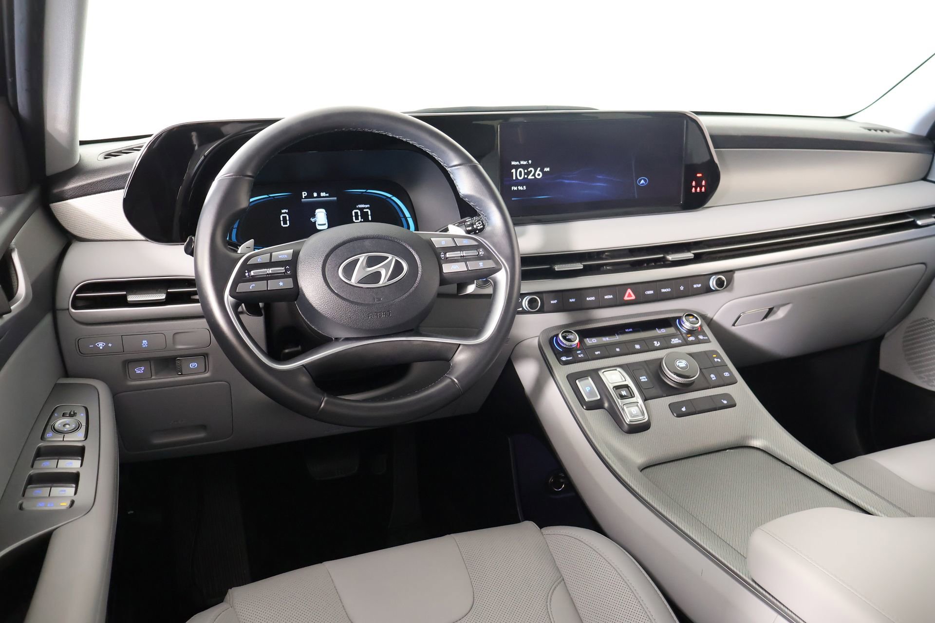 Used 2025 Hyundai Palisade SEL image 2