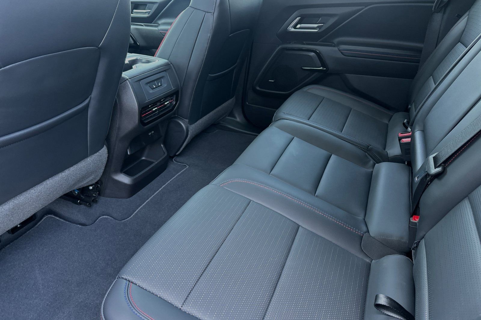 New 2024 Chevrolet Silverado EV RST image 9