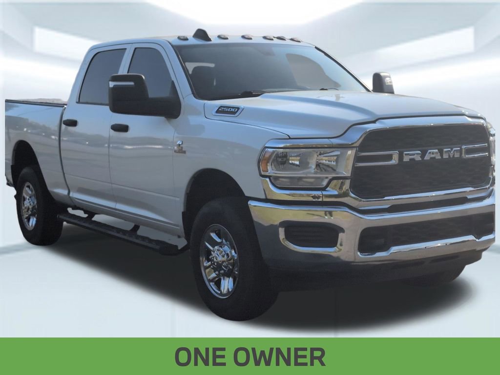 Used 2024 RAM 2500 Tradesman w/ Chrome Appearance Group image 4