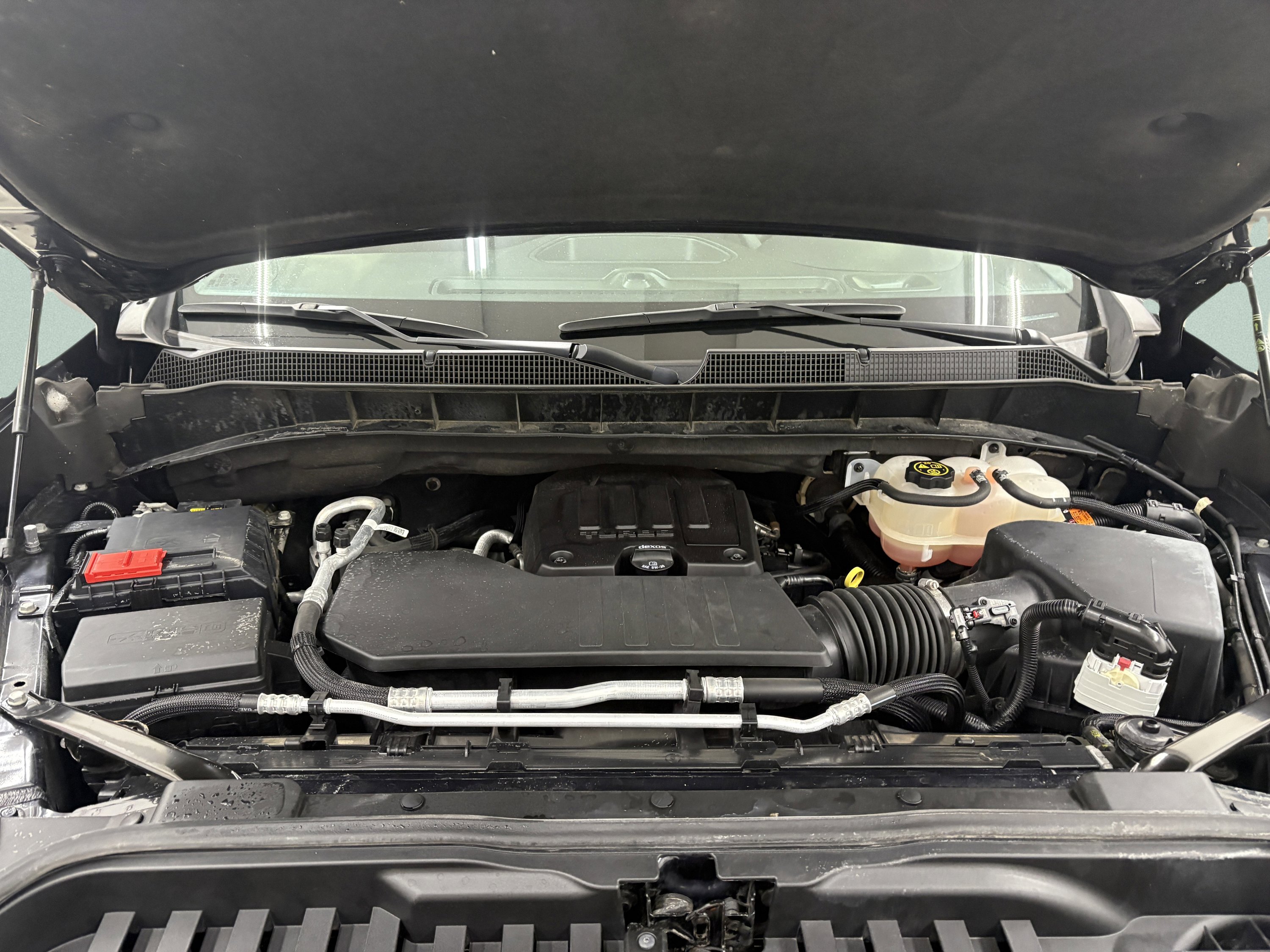 Used 2023 Chevrolet Silverado 1500 Custom w/ LPO, Dark Essentials Package image 7