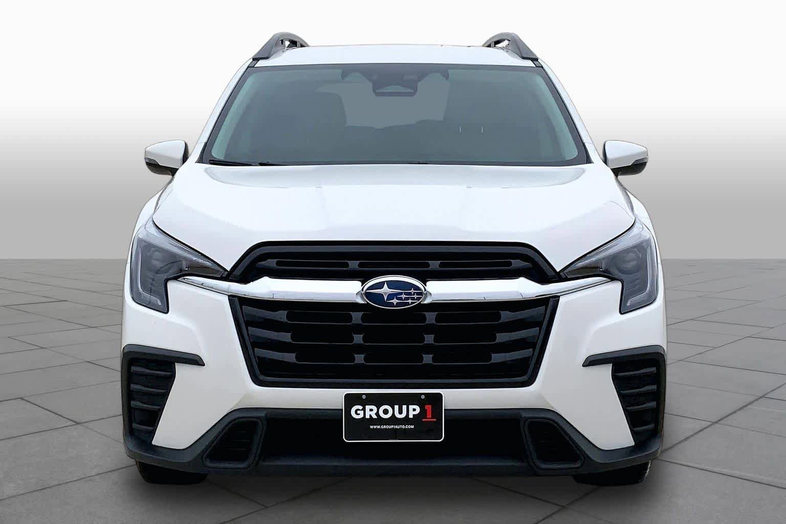 Used 2023 Subaru Ascent Premium w/ Convenience Package AWD/4WD image 4