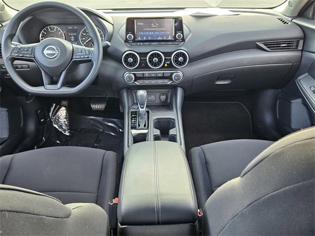 Used 2025 Nissan Sentra S image 8