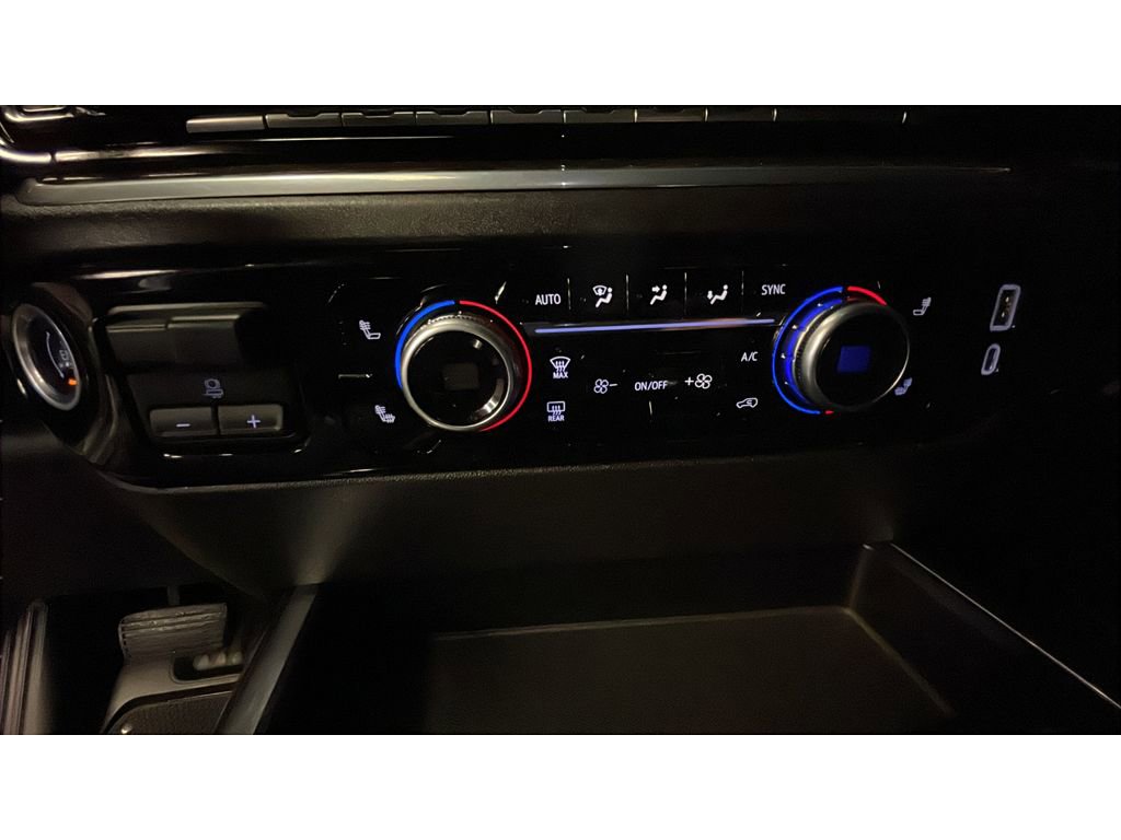 Used 2022 GMC Sierra 1500 Elevation w/ Elevation Premium Package image 12