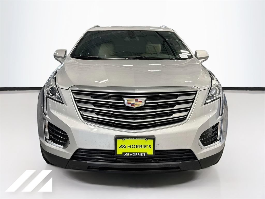 Used 2018 Cadillac XT5 AWD image 2