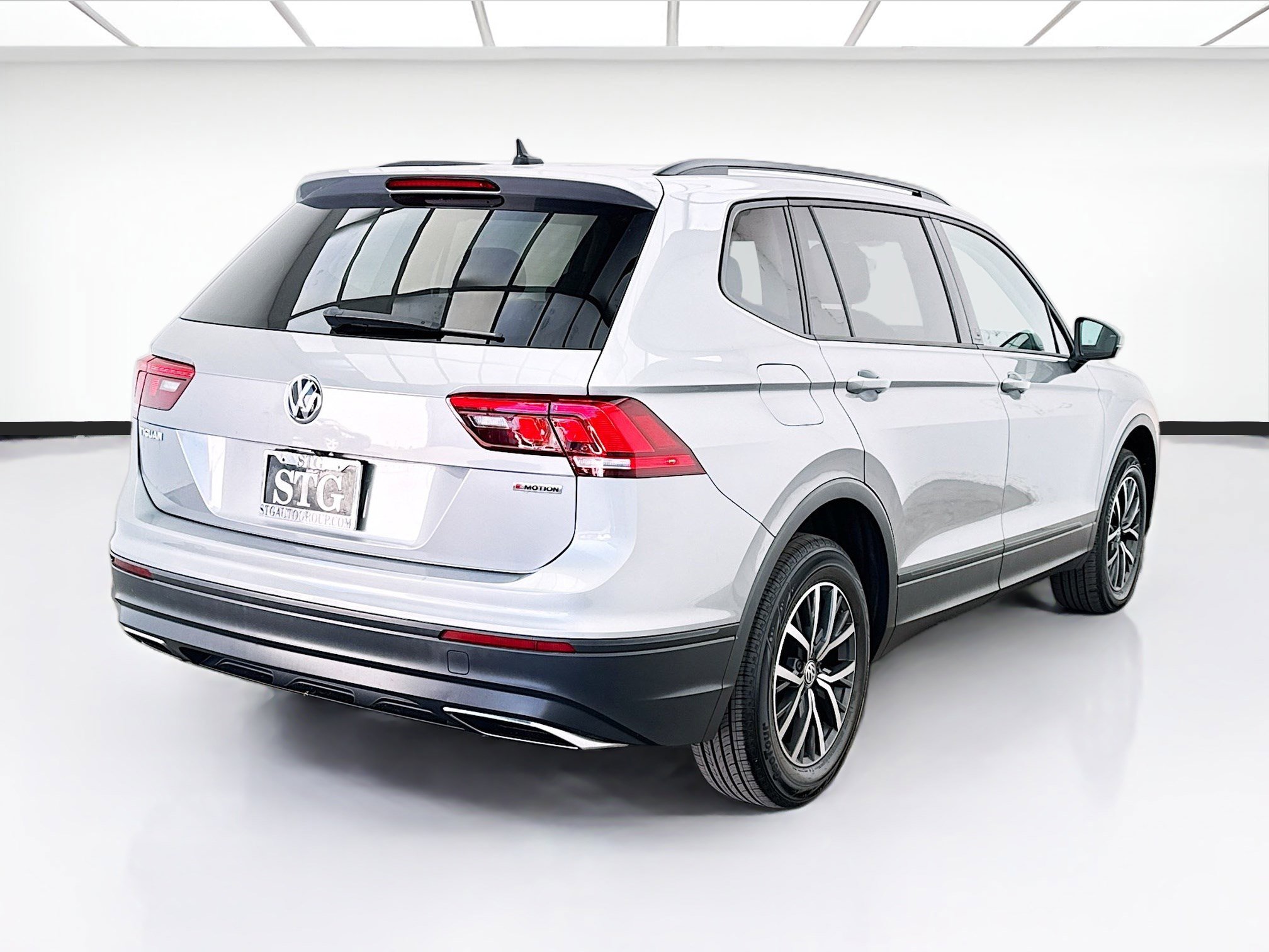 Used 2021 Volkswagen Tiguan S AWD/4WD image 4