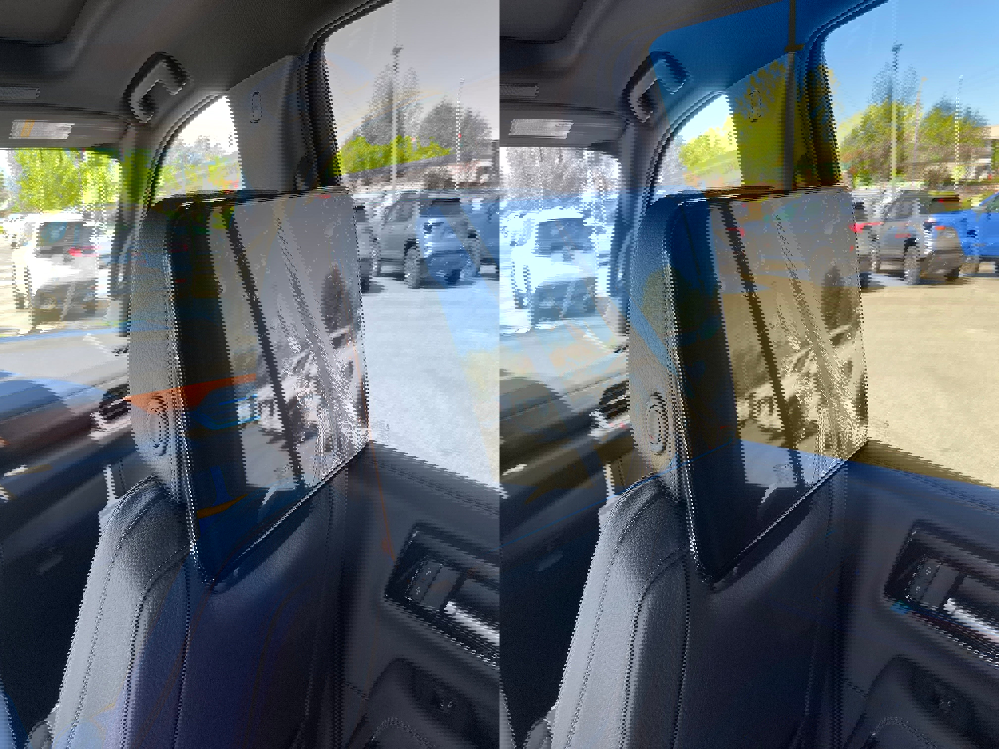 New 2026 GMC Yukon Denali w/ Denali Reserve Package image 23