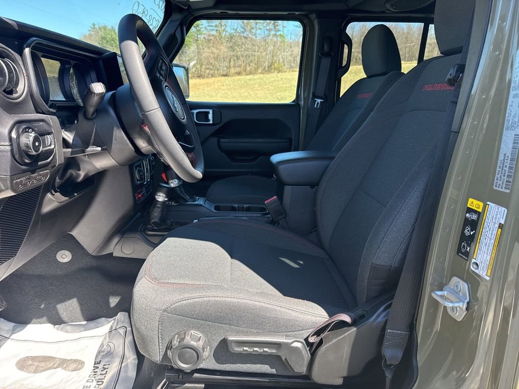 Used 2025 Jeep Wrangler Unlimited Rubicon image 11