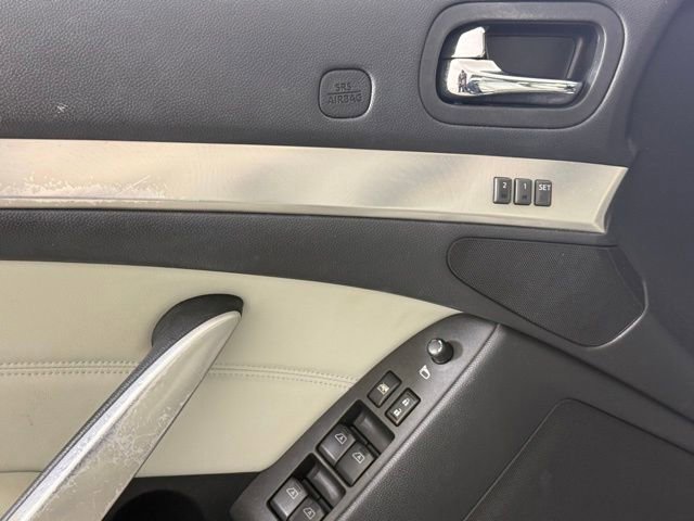 Used 2009 INFINITI G37 Convertible w/ Premium Pkg RWD image 15