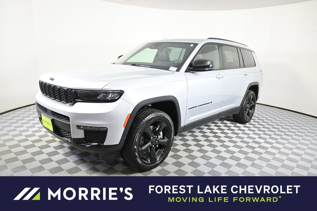 Used 2025 Jeep Grand Cherokee L Limited w/ Black Appearance Package image 1