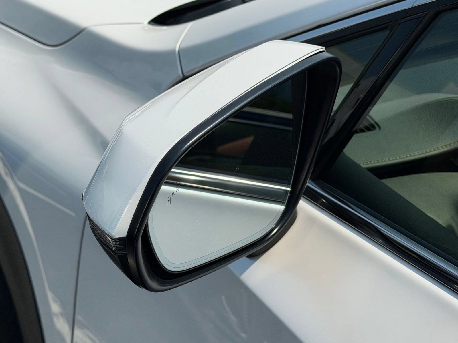 Certified 2021 Lexus NX 300h AWD w/ Accessory Package image 9