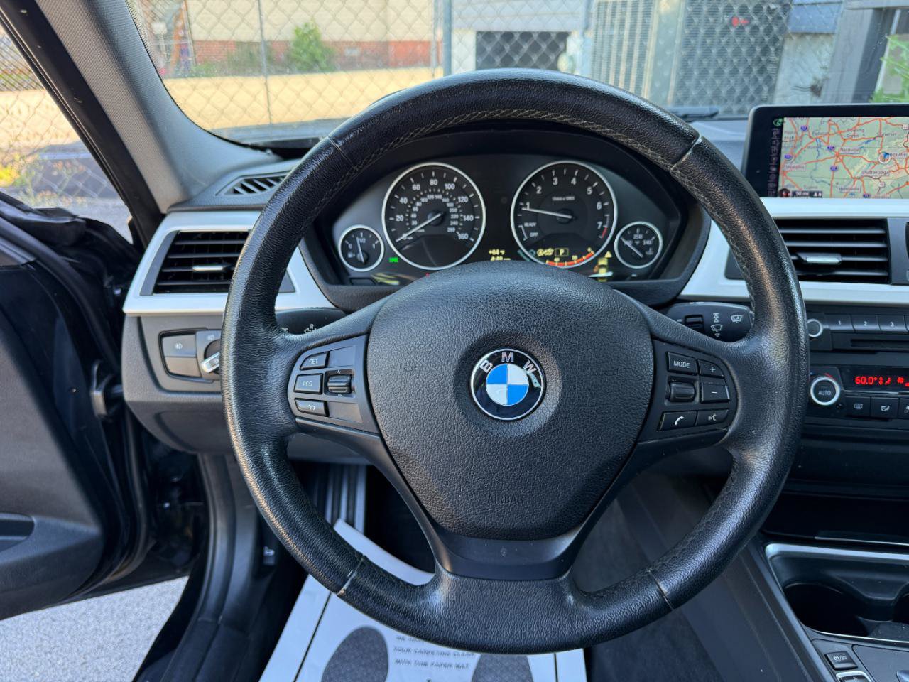Used 2014 BMW 320i xDrive Sedan AWD/4WD image 17