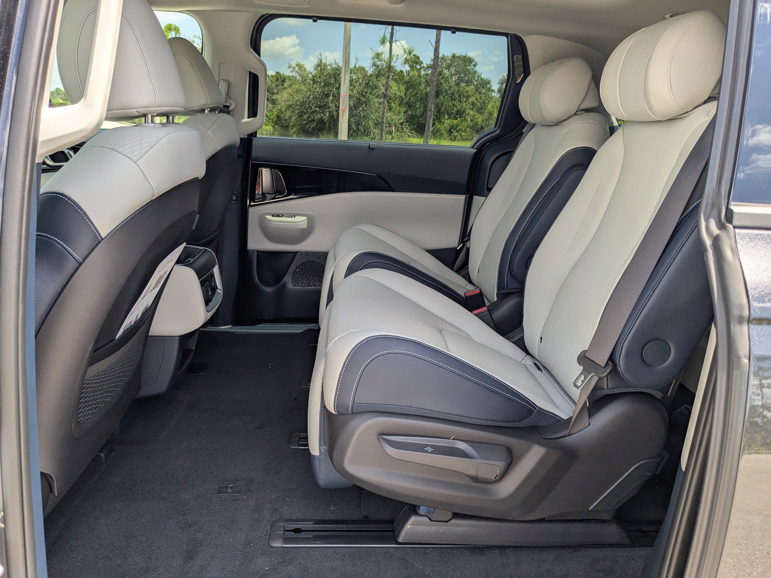 New 2026 Kia Carnival SX Prestige image 17