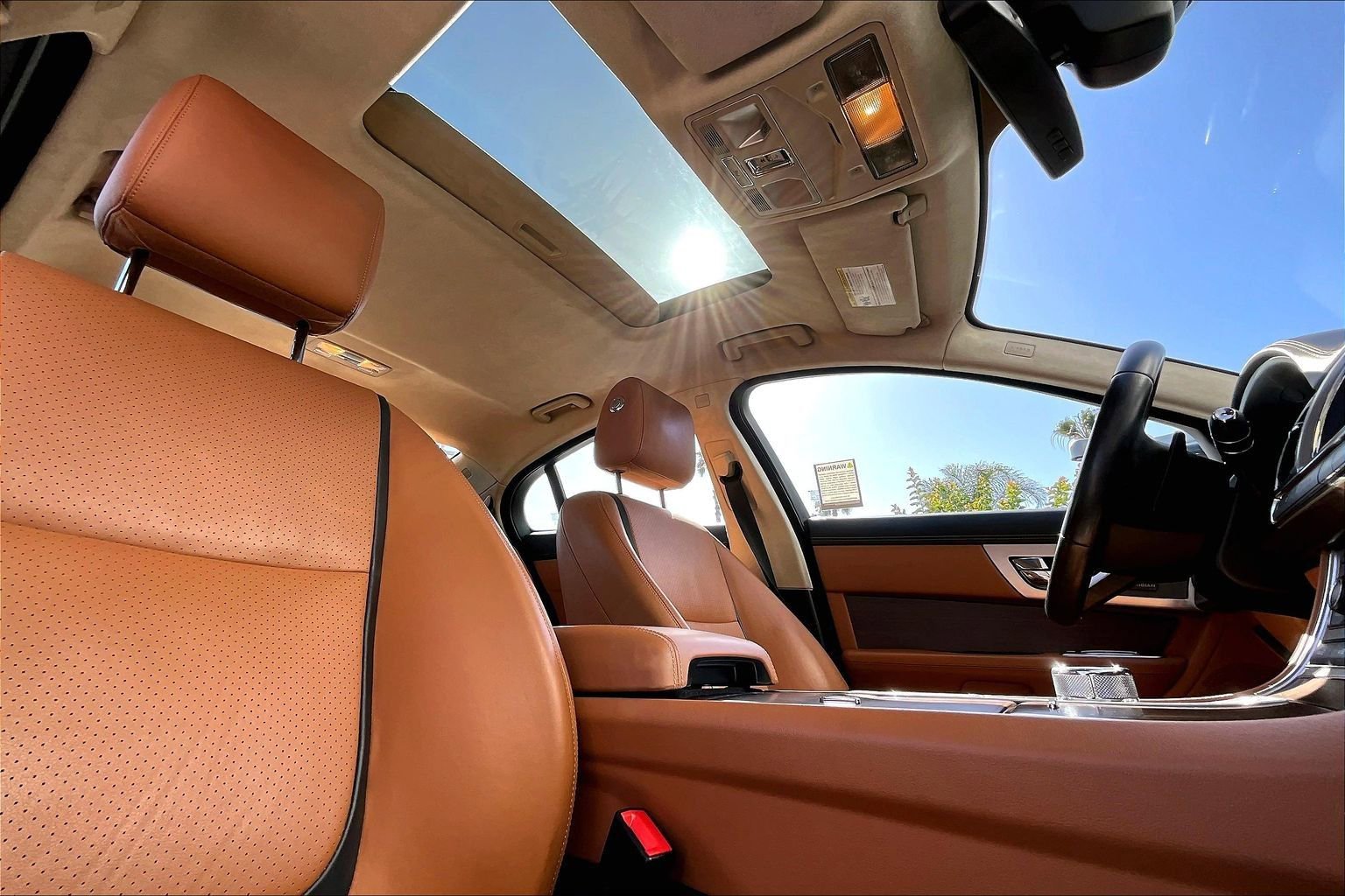 Used 2015 Jaguar XF Portfolio RWD image 22