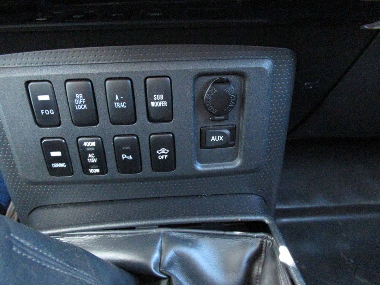 Used 2007 Toyota FJ Cruiser 4WD image 22