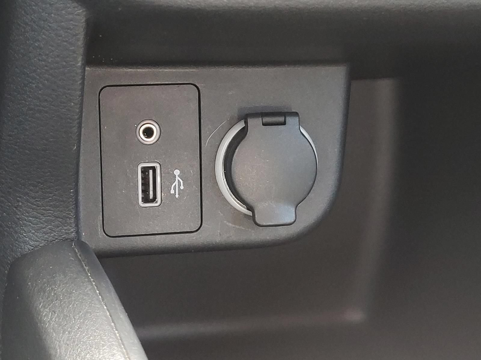 Used 2020 Nissan Kicks S FWD image 24