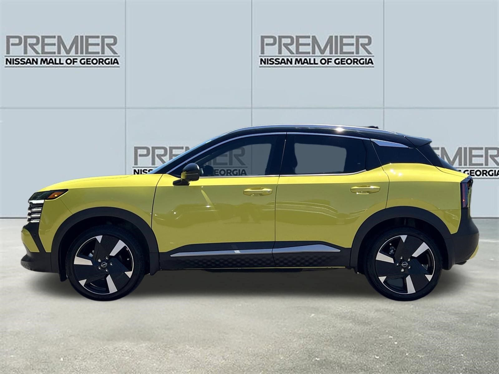 Certified 2025 Nissan Kicks SR AWD/4WD image 21